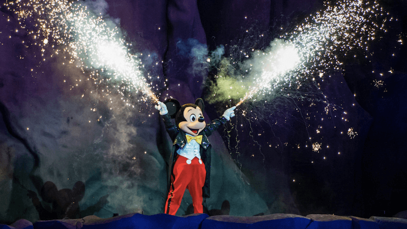 Mickey no show Fantasmic no parque Hollywood Studios da Disney Orlando